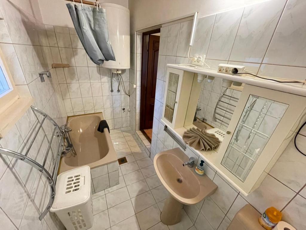 Fuegefa Apartman Balatonmáriafürdő Buitenkant foto